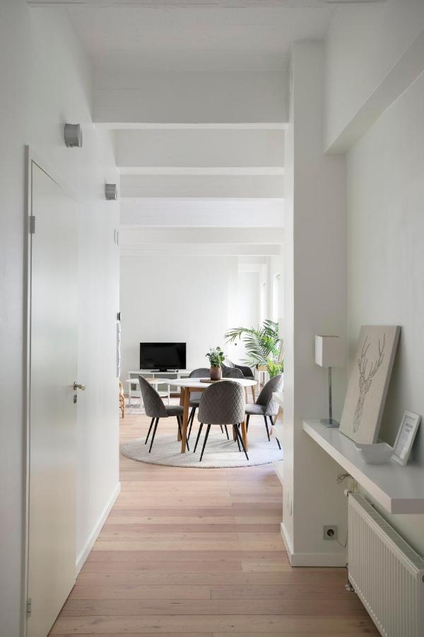 2Ndhomes Loft Apartment With Spa & Balcony By The White Church Гельсінкі Екстер'єр фото